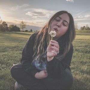 Meet your Posher, Mia